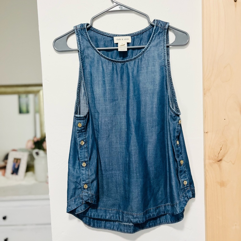 Cloth & Stone denim sleeveless blouse